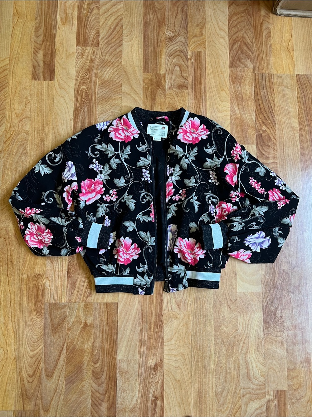 EUC Cotton On Black Front Zip Bomber Jacket w pockets Pink Floral Print sz 2